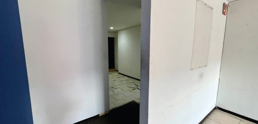 LOCAL EN RENTA VIA MORELOS 80m²