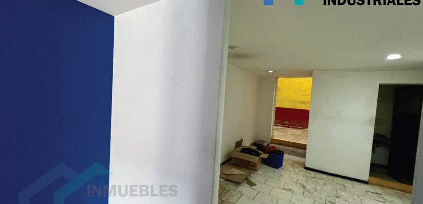 LOCAL EN RENTA VIA MORELOS 80m²